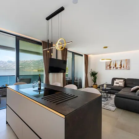 Lanterna Luxury Rovanjska