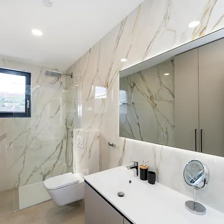 Lanterna Luxury *
